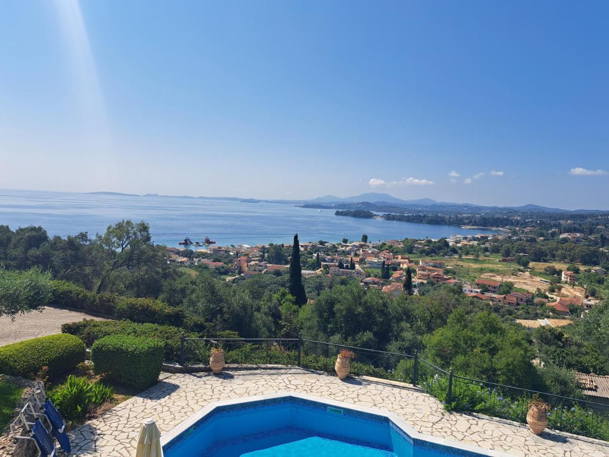 Galini With Private Pool & Incredible Views, Ipsos Villa