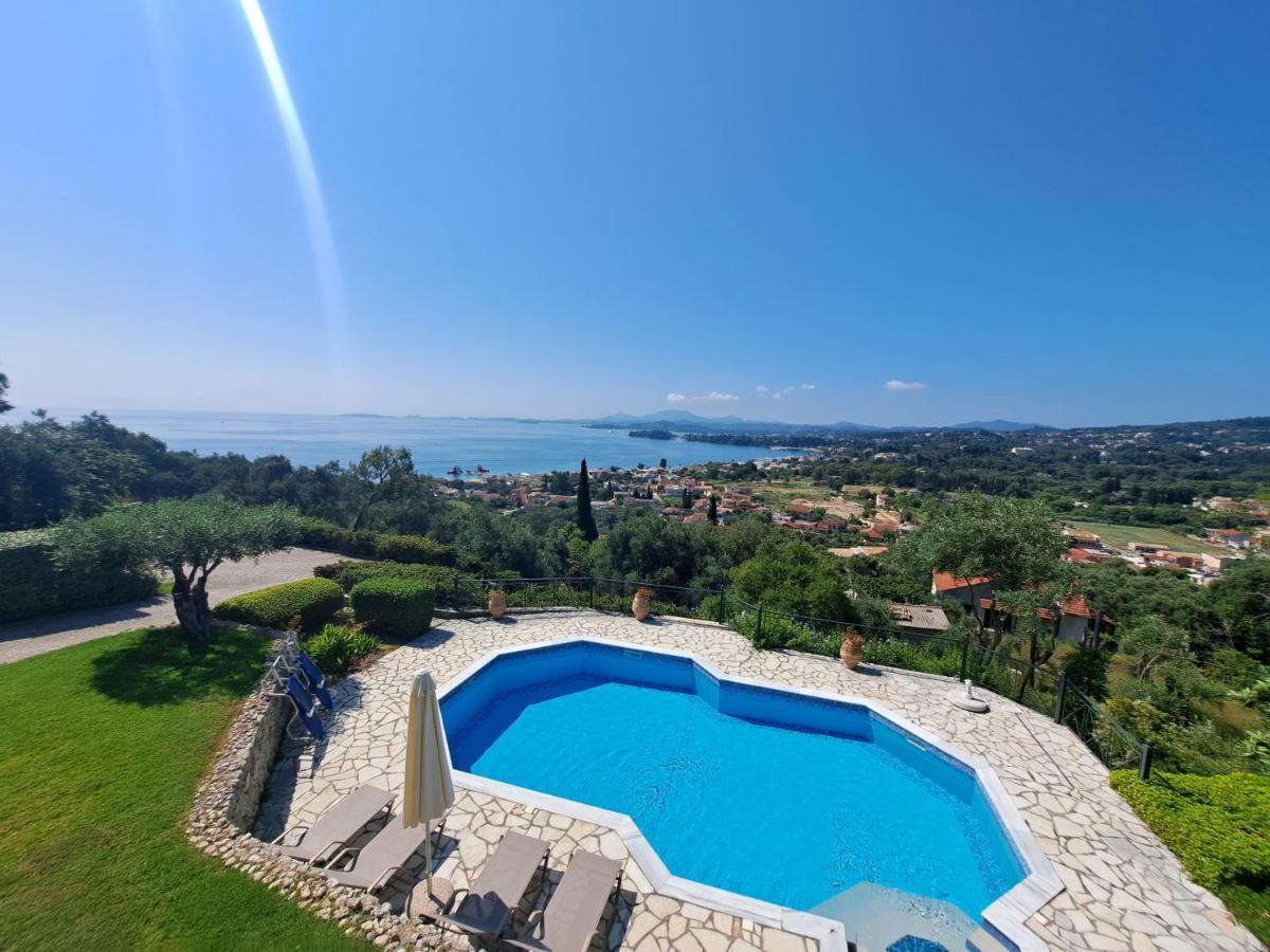 Galini With Private Pool & Incredible Views, Ipsos Pyrgi (Corfu)