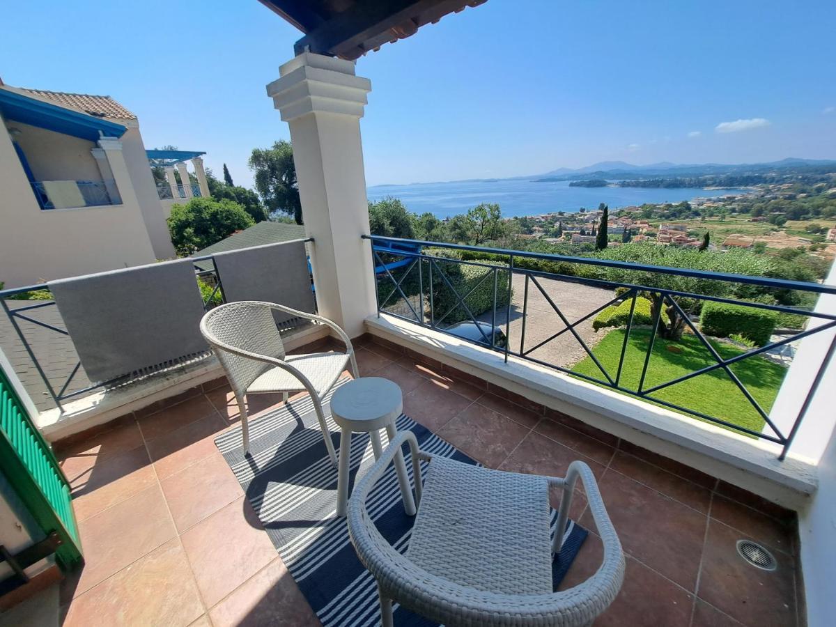 Galini With Private Pool & Incredible Views, Ipsos Villa *